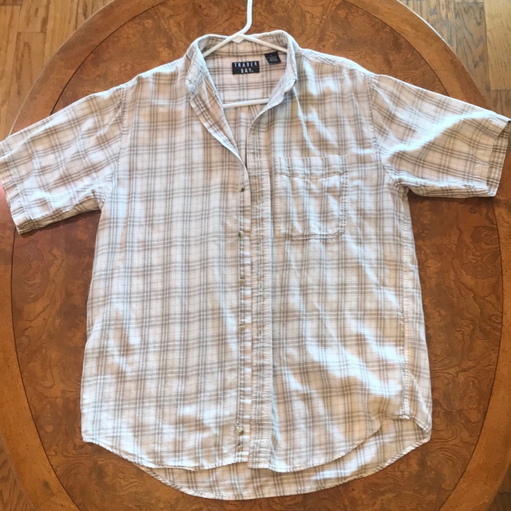 Men’s Comfortable Short Sleeve Button Down